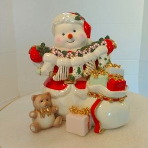 Danbury Mint Christmas Snowman, ceramic